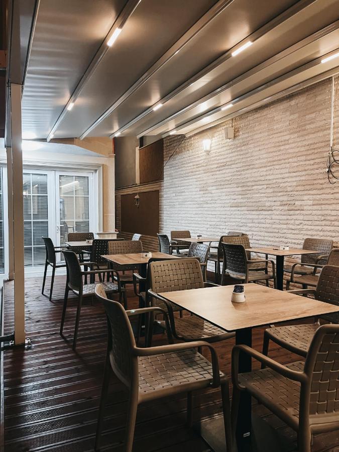 Amansar Boutique Hotel Tirana Bagian luar foto
