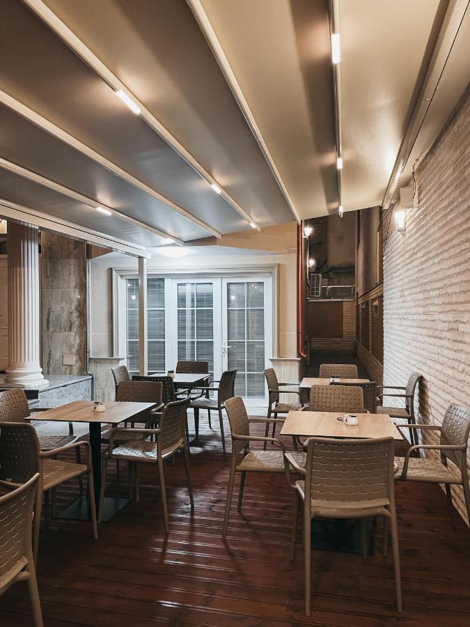 Amansar Boutique Hotel Tirana Bagian luar foto