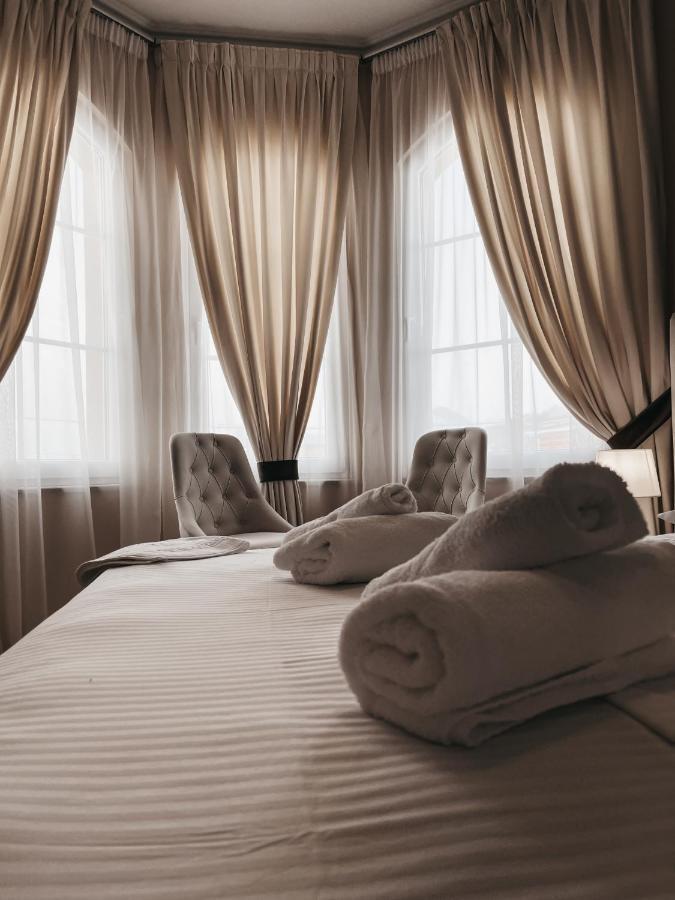 Amansar Boutique Hotel Tirana Bagian luar foto